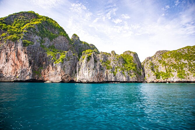 Snorkeling Phi Phi Islands Tour From Phi Phi by Speedboat - Maya Bay and the important closure warning