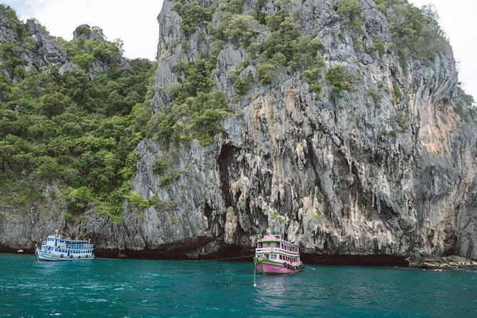 Snorkeling Tour to 4 Islands(Emerald Cave) From Koh Lanta by Speedboat - Koh Chueak and the snorkeling conditions