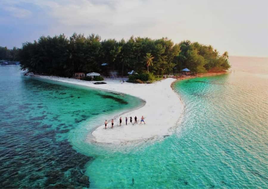 Snorkelling & islandhopping tour Karimunjawa (sharing tour) - Booking, weather, and cancellation details