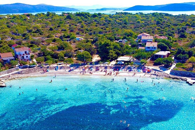 Speedboat Blue Lagoon & 3 Islands tour from Trogir - Drvenik Veli and a slower island hour
