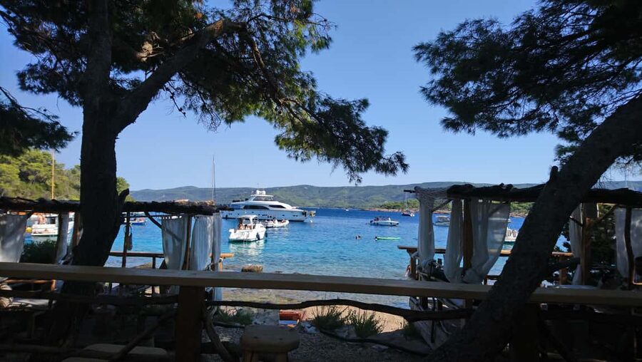Speedboat to 3 islands: Hvar, Brač, Zečevo with watersports - Who will enjoy this most