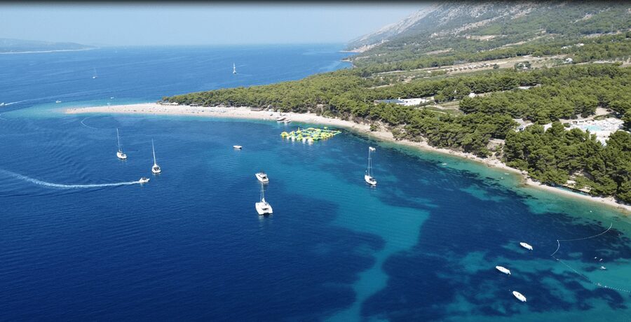 Speedboat to 3 islands: Hvar, Brač, Zečevo with watersports - The water sports are more than a small extra