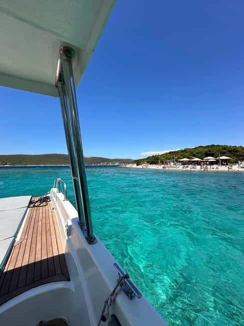 Split: 5 Islands Full-Day Tour to Blue Cave, Vis & Hvar - Budikovac Lagoon is the main water break