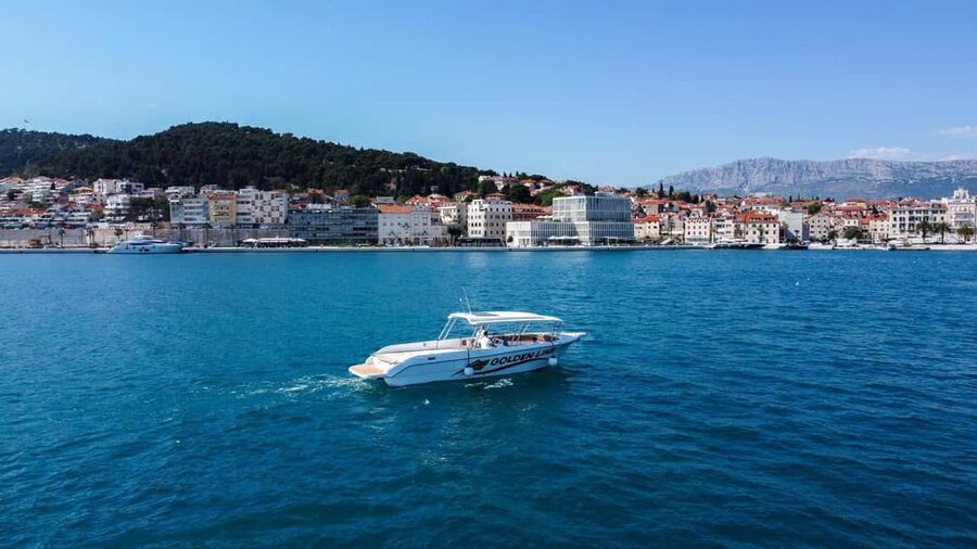 Split: Blue Cave & 5 Island Tour - Budikovac is your best chance to slow down