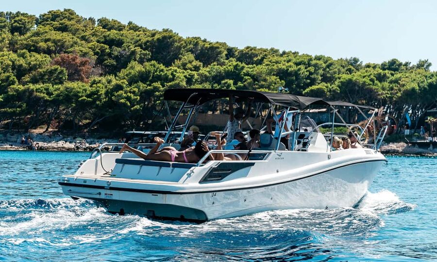 Split: Blue Cave, Hvar, and 5 Islands Boat Tour - The Blue Cave and its blue light
