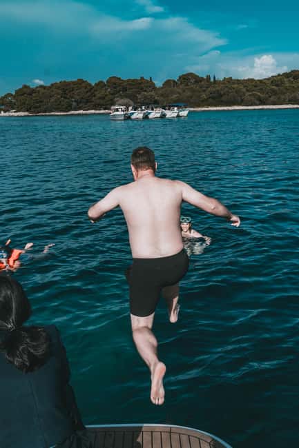 Split: Blue Lagoon & 3 Islands – Premium Speedboat Trip - Who should book this experience