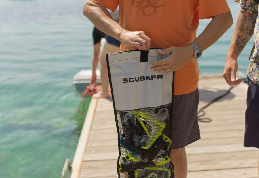 Split: Blue Lagoon & 3 Islands Small Group Speedboat Tour - Blue Lagoon: clear water, rocky edges