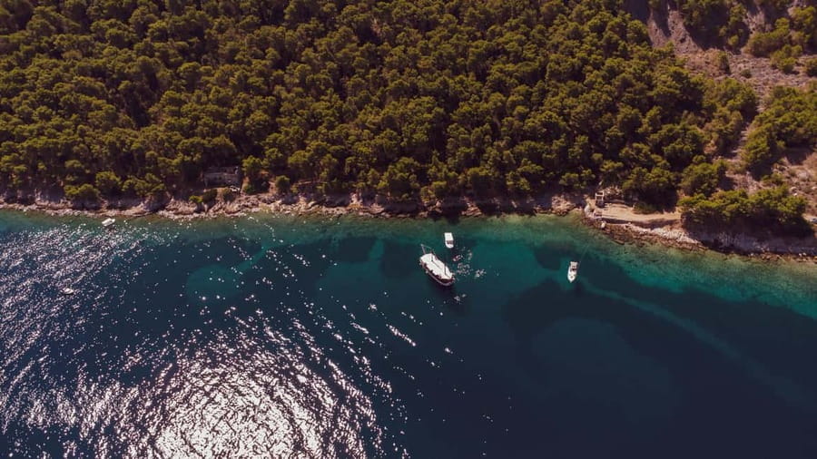 Split: Blue Lagoon & 3 Islands Tour with Lunch & Hidden Bay - Boat comfort, space, and service