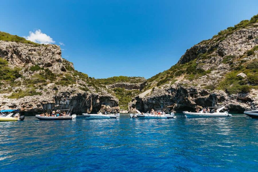 Split/Trogir: Blue Cave, Mamma Mia, Hvar and 5 Island Tour - Komiža gives you an hour on Vis