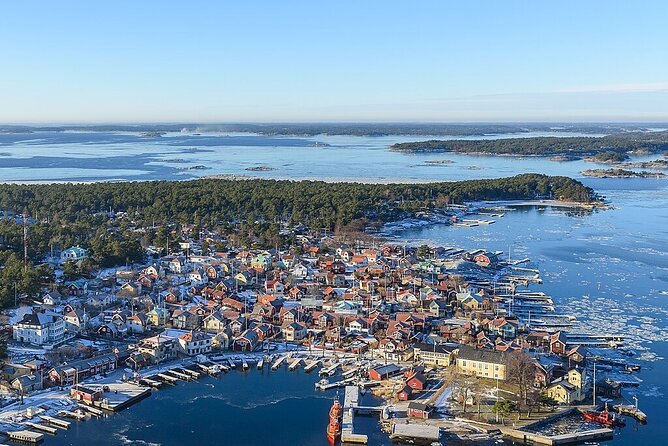 Stockholm: 2 Hour Guided Archipelago Tour - Fjäderholmarna and the nearby islands