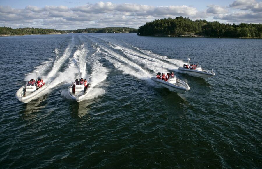 Stockholm Archipelago RIB Speed Boat Tour with Swedish Fika - Reaching Fjäderholmarna and the Open Archipelago