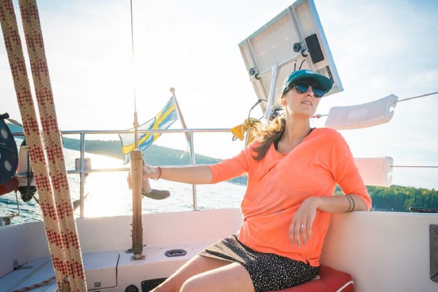 Stockholm: Archipelago Sailing Adventure with Island Chill - The nature harbor lunch stop