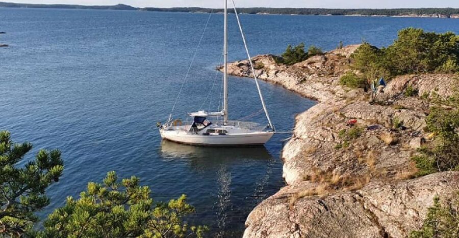 Stockholm: Archipelago Sailing Adventure with Island Chill - Swimming in the Baltic Sea