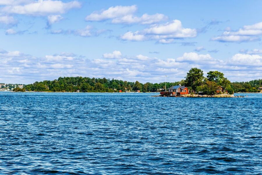 Stockholm: City Archipelago Sightseeing Cruise with Guide - Why Stockholm makes more sense from the water
