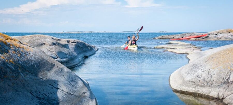 Stockholm: Full-Day Archipelago Kayaking Adventure - Weather, safety, and the return route