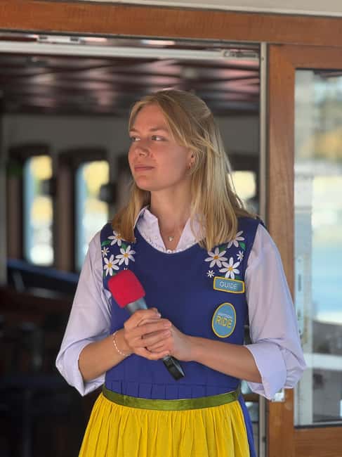Stockholm: Midsummer Archipelago Boat Tour Live Guide - The Stockholm archipelago opens out