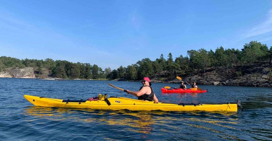 Stockholm: Morning Kayak Tour in the Archipelago with Lunch - Leaving Stockholm for the outer islands