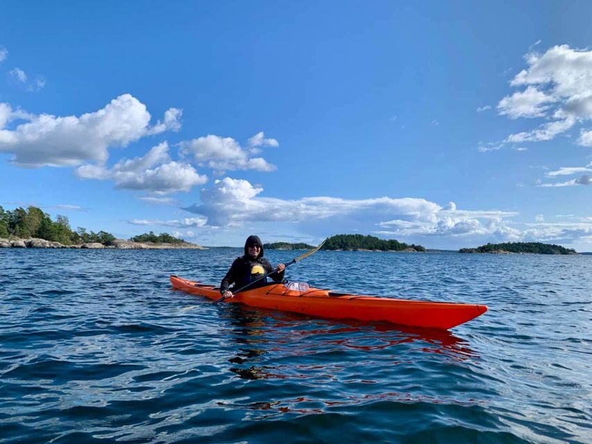 Stockholm: Morning Kayak Tour in the Archipelago with Lunch - What to pack for a dry and comfortable day