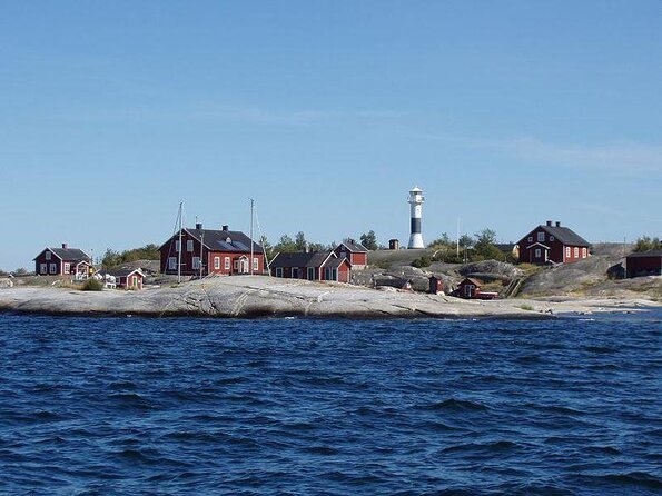 Stockholm Speed Boat 2 Hour Archipelago Tour - From Strandvägen to open water in minutes