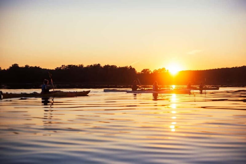 Stockholm: Sunset Archipelago Kayaking & Toast on the Water - The 10-minute safety briefing