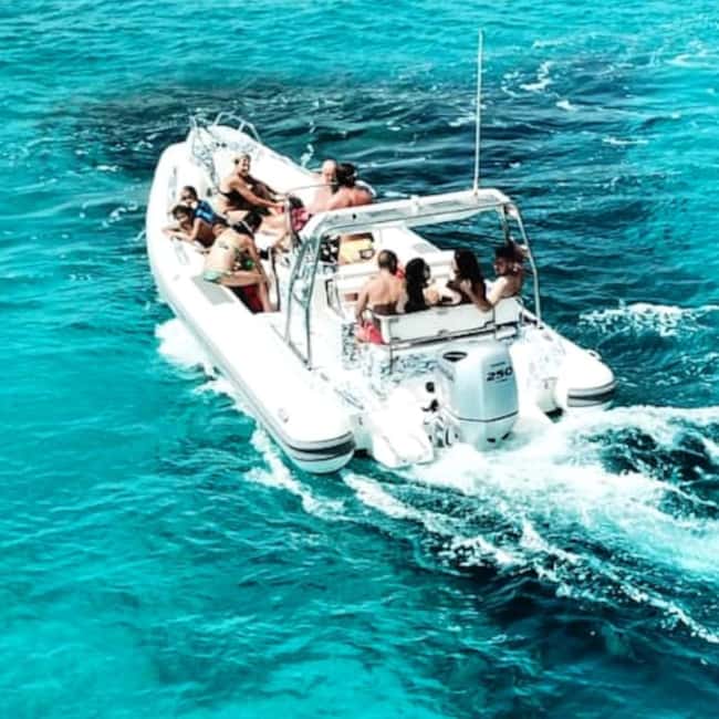 Tavolara: 5 Islands tour from San Teodoro's beach - Molara’s natural pools are the day’s clearest water