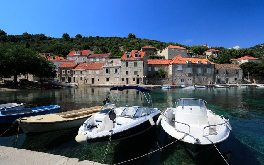 Three Island Boat Tour With Lunch - Kolocep closes the island circuit