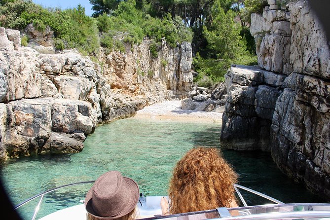 Three Islands Private Speedboat Tour With Blue Lagoon Stop - What the $1,081.37 price really means