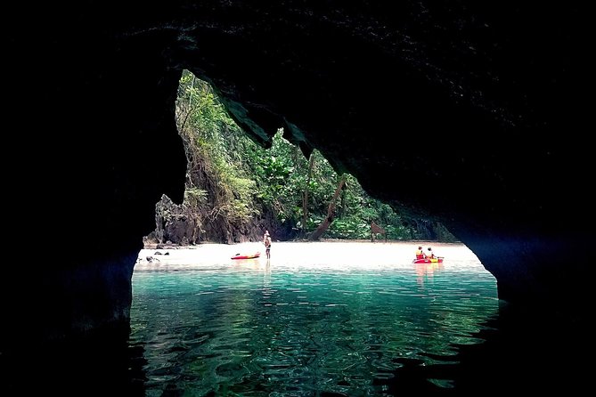 Tin Adventure Sea Tour to 4 Islands & Emerald Cave from Koh Lanta - Morakot Cave requires confidence in the water