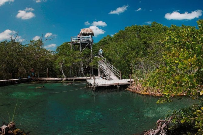 Tour Holbox - Two Island & Cenote from Cancun & Playa Del Carmen - Guides and group rhythm