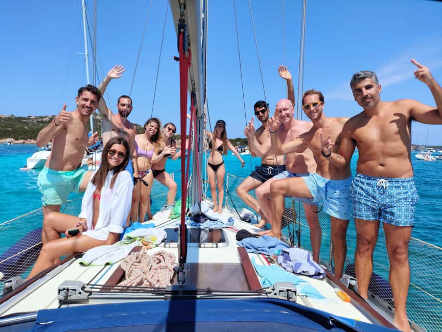 Tour of the islands of the archipelago with lunch and drinks - What the $117 price really covers