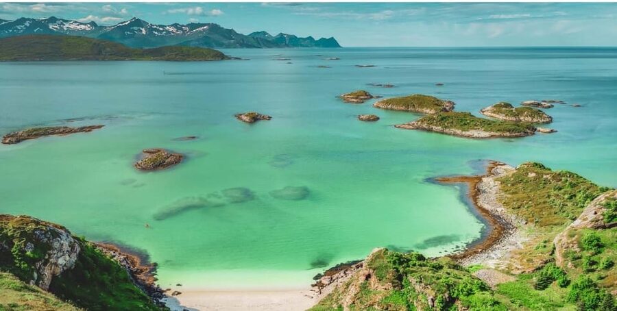 Tromsø: Fjords and Sommarøy Islands Tour with Salmon Picnic - Who will enjoy this tour most