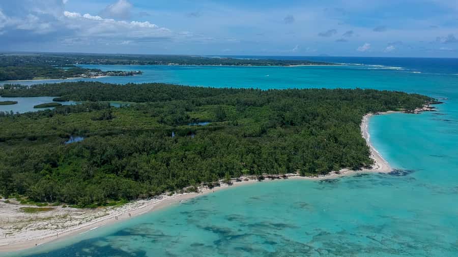Trou D'Eau Douce: 5 island tour Mauritius with lunch/drinks - BBQ lunch, drinks, and the value of the price