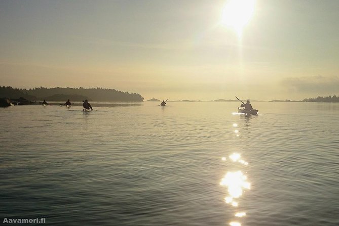 Turku Archipelago Kayaking Evening - Learning the basics before leaving shore