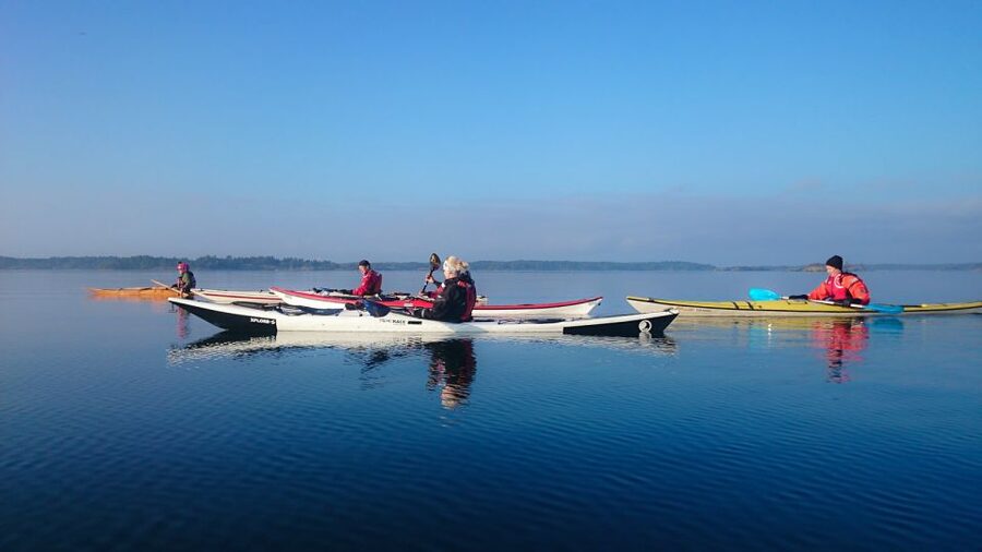 Turku Archipelago: Sea Kayaking Day Tour - Learning the basics before leaving shore