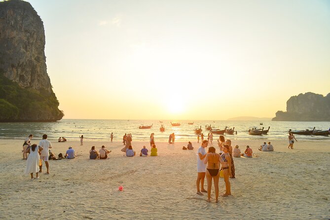 Twilight Bliss 7 Islands and Plankton Night from Krabi - Mohr and Tup reveal the tide-made sandbank