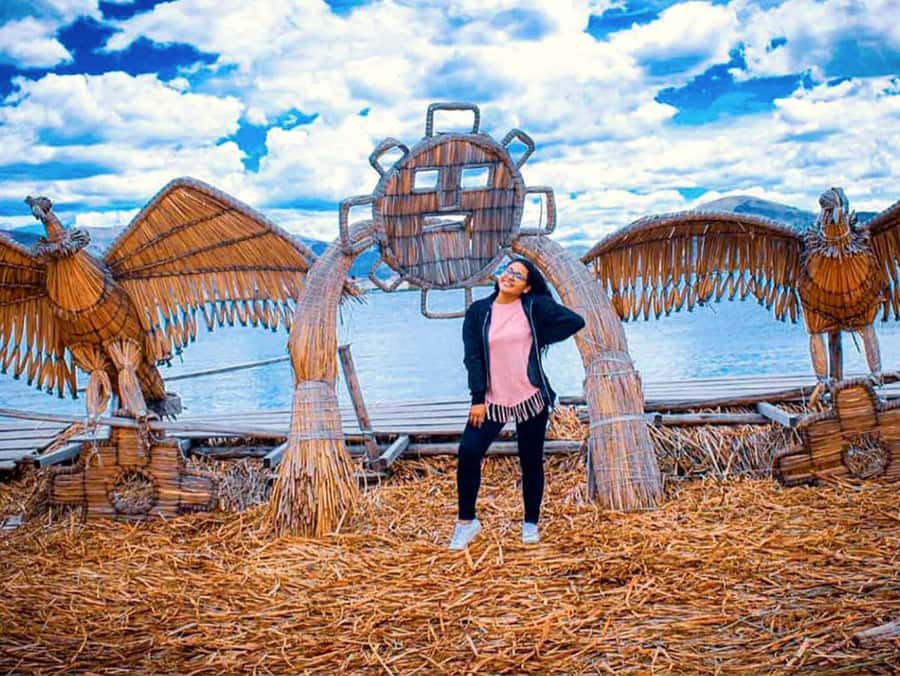 Uros Floating Islands Tour in Puno - The traditional reed boat and extra spending
