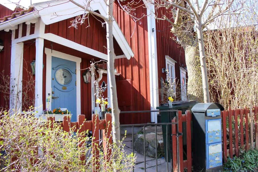 Vaxholm & Stockholm Archipelago: Guided Excursion, Day Trip - Picnic time, old artillery tracks, and a Baltic swim