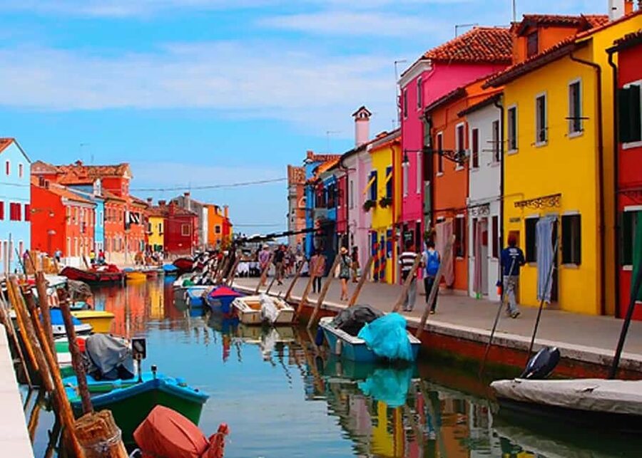 Venice: Murano, Burano and Torcello Islands Tour - Three islands, three very different moods