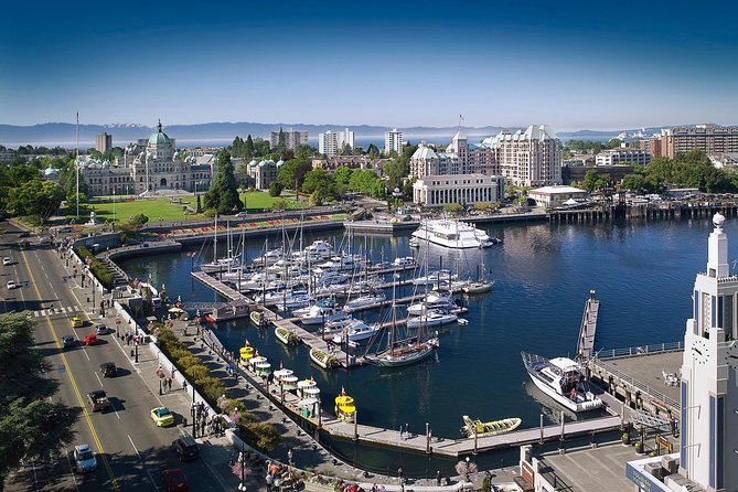 Victoria & Butchart Gardens Tour with Gulf Islands Cruise Ferry - Guide quality makes a practical difference