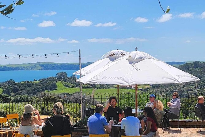 Waiheke Island Hop-On Hop-Off Explorer Bus - Goldie and Kennedy Point for wine country