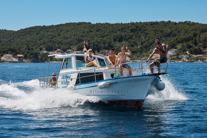 Zadar 2 Islands Hopping and Snorkeling during half day boat tour - Leaving Zadar for the island water