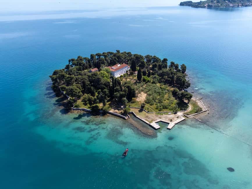 Zadar: 3-Island Speedboat Tour with Snorkeling and Drinks - The quiet third stop and its clear water