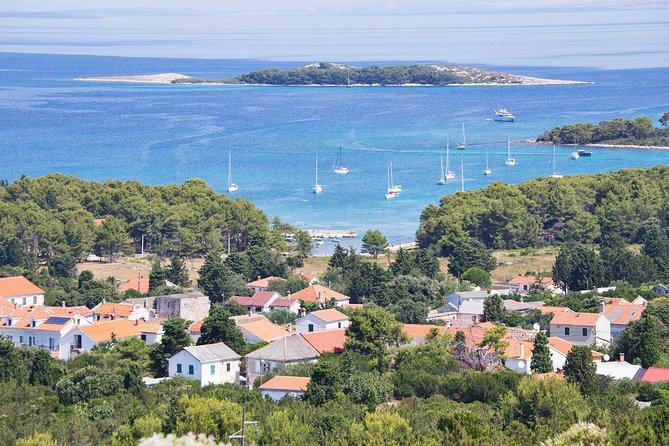 Zadar Archipelago 3 Islands Sea Kayaking Day Trip - The shipwreck option for stronger paddlers