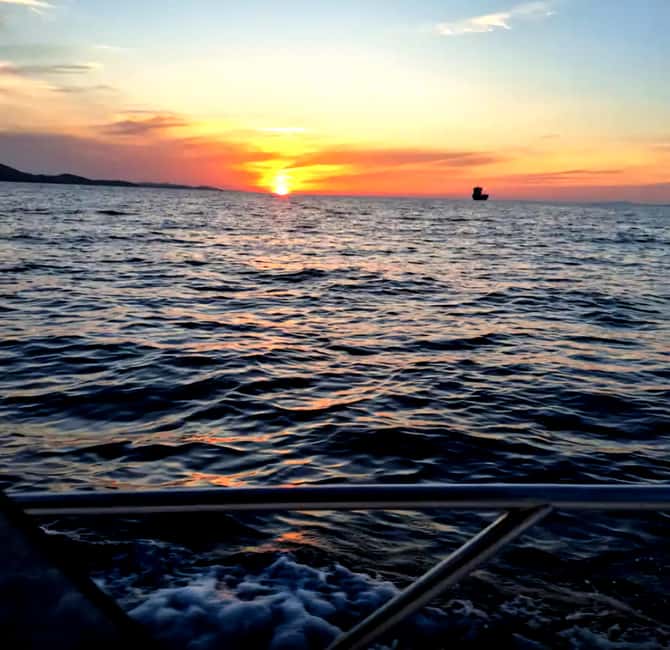 Zadar: Half-Day Island-Hopping and Lagoons Cruise with Fruit - Group size, comfort, and the pace of the day