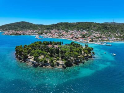 Island Hopping Tour Swim and Snorkel with Aperol