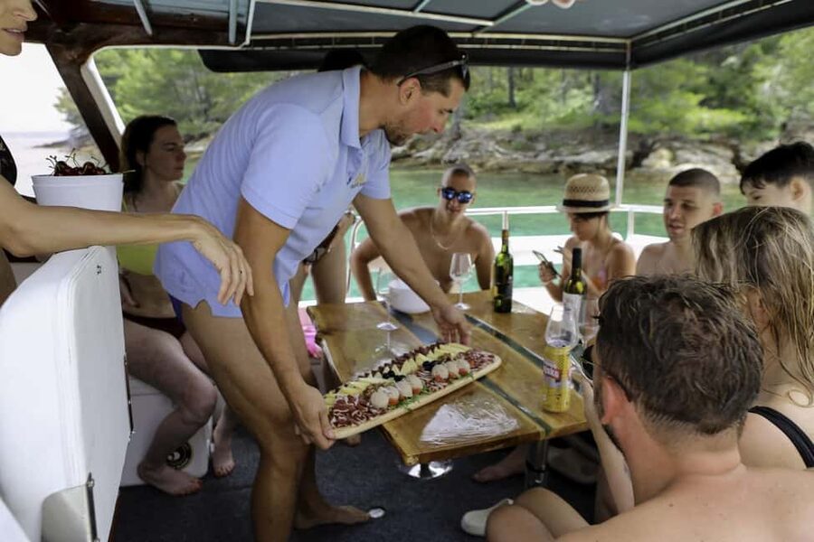 Zadar: Private Island Hopping & Wine Tasting with Canapés - The vintage boat and onboard comfort