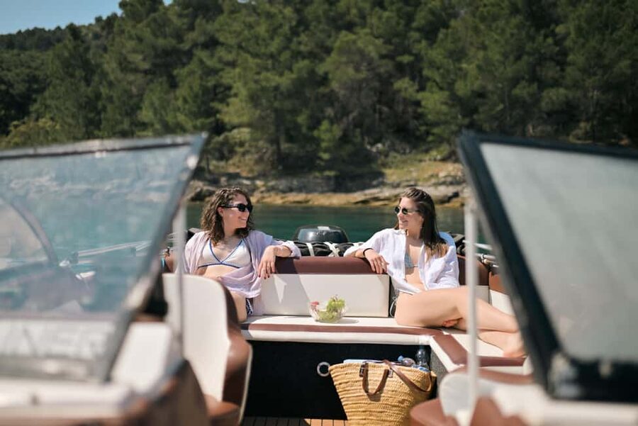Zadar:Speedboat Tour with Snorkeling on 3 islands - Snorkeling, swimming, and time in the coves