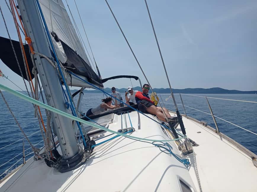 Zadar: Three island Daysailing tour - Practical Packing for Eight Hours Afloat