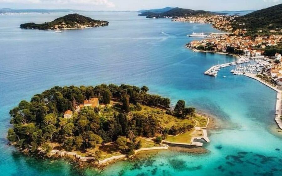 Zadar: Three Islands Private Boat Tour - Kostanj Beach, reached without a road